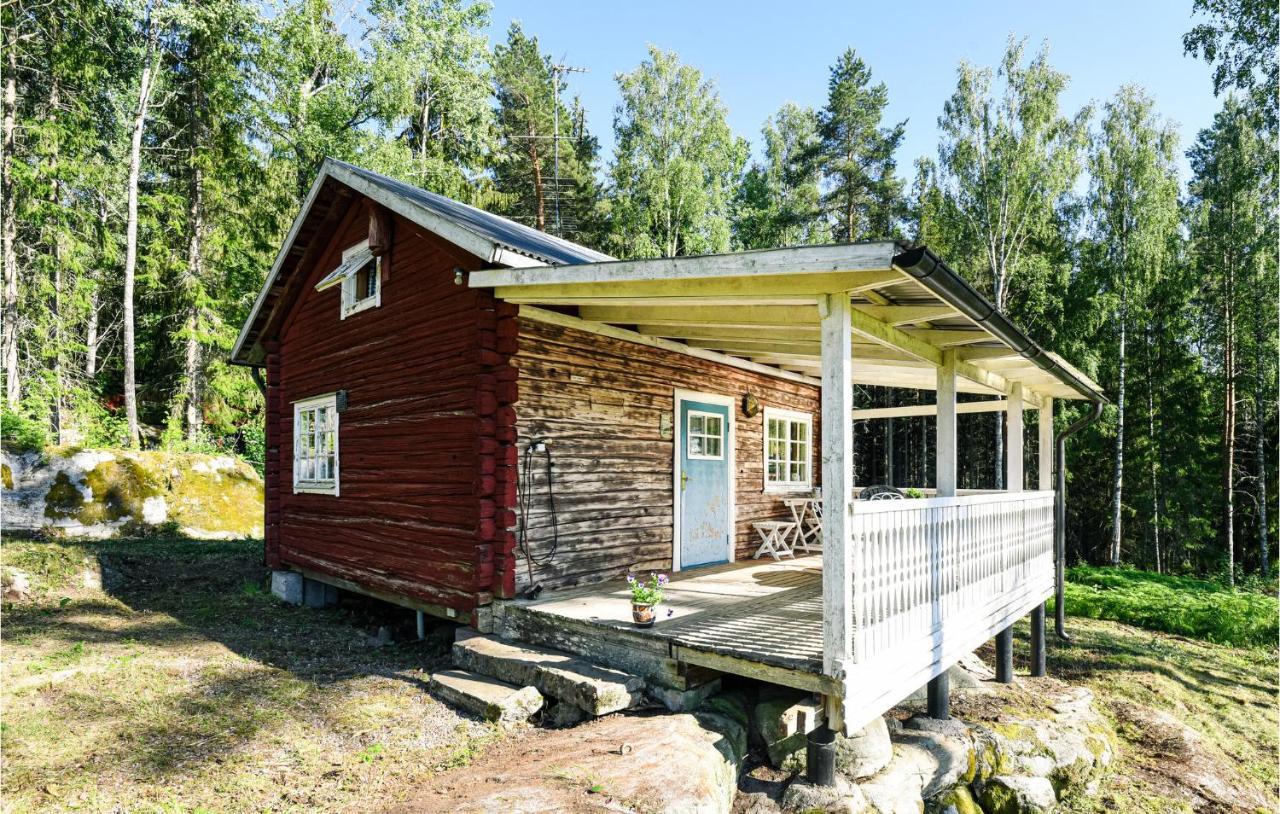 1 Bedroom Awesome Home In Åmotfors Exterior foto